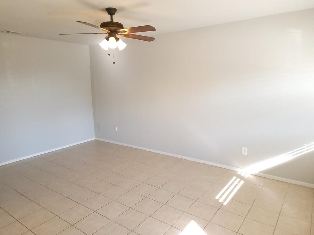 1106 Suburban St, Cedar Hill, TX 75104