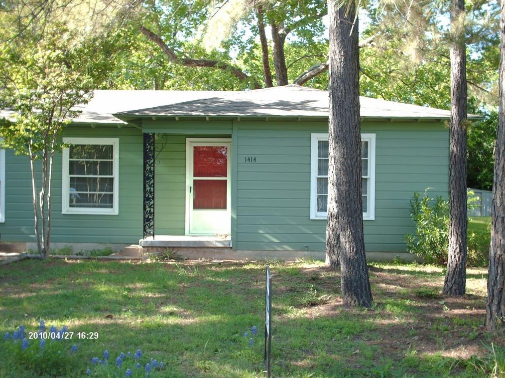 1414 Oakwood Dr, Denton, TX 76205