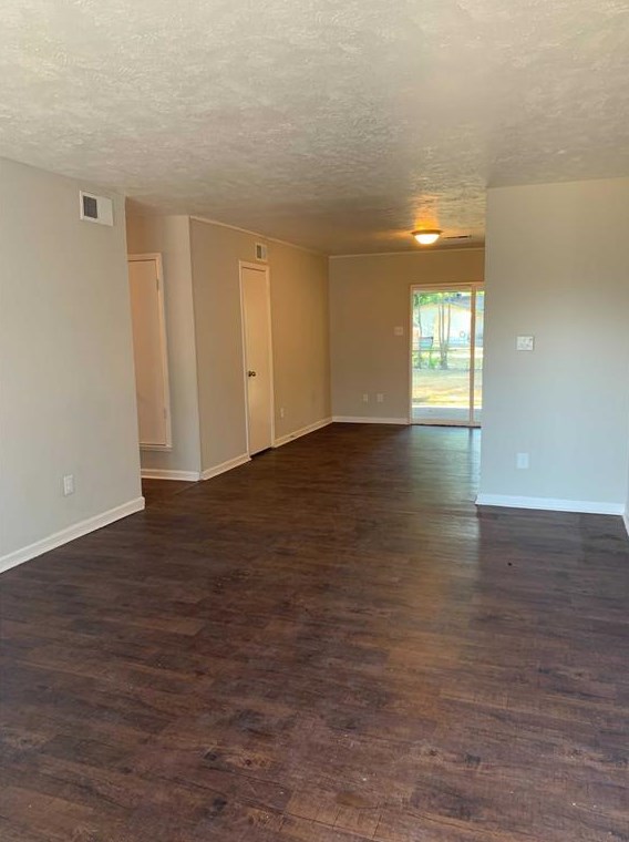 826 E Celeste Dr, Garland, TX 75041