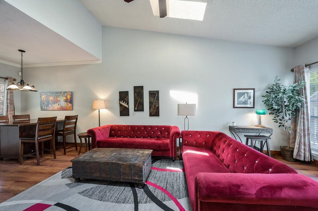 7151 Gaston Ave Apt 907, Dallas, TX 75214