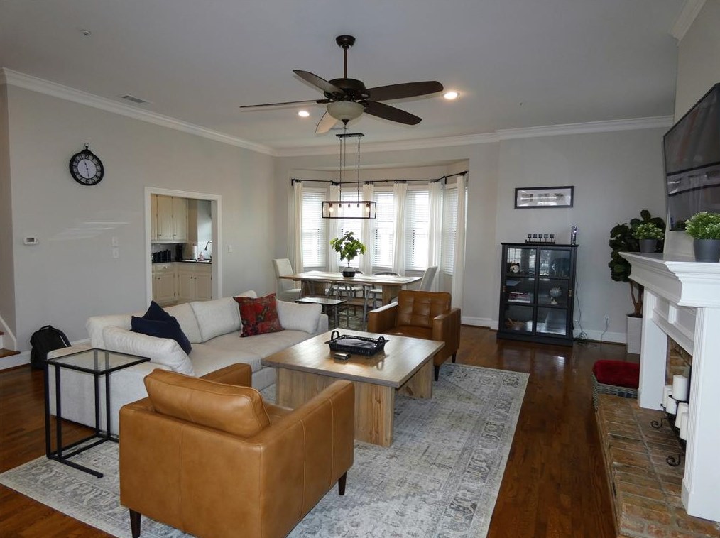 4511 Gilbert Ave Apt 213, Dallas, TX 75219