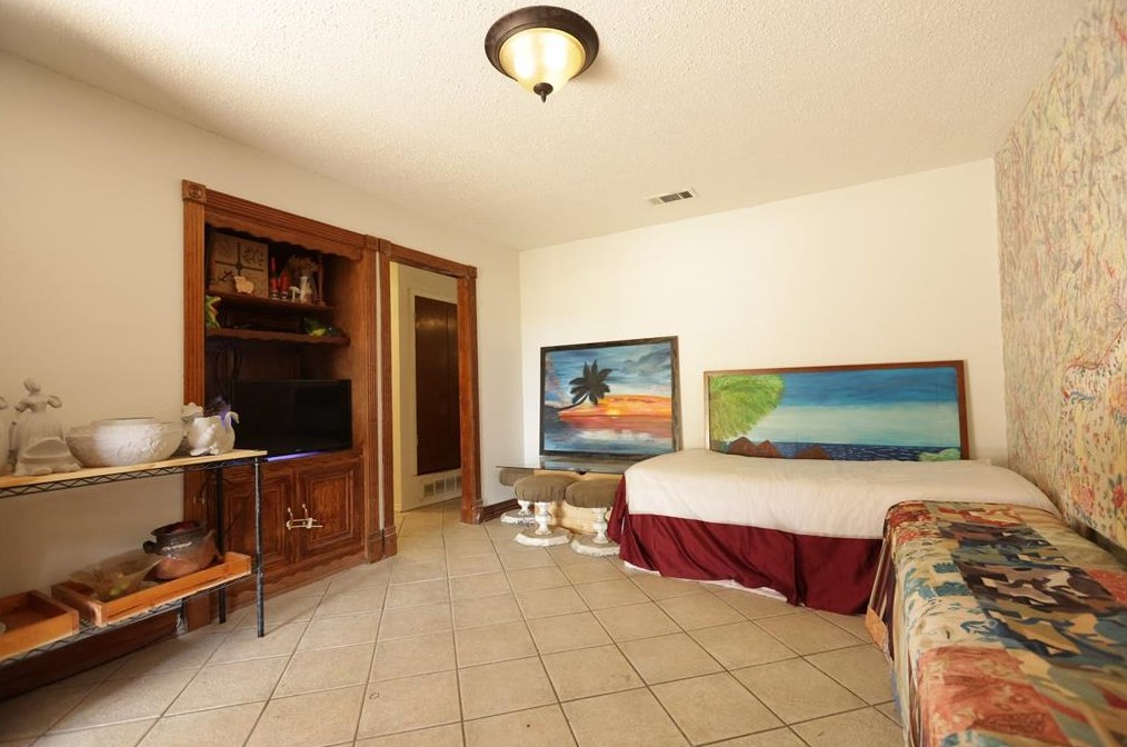 109 Sperry Ln, Oak Leaf, TX 75154-4055
