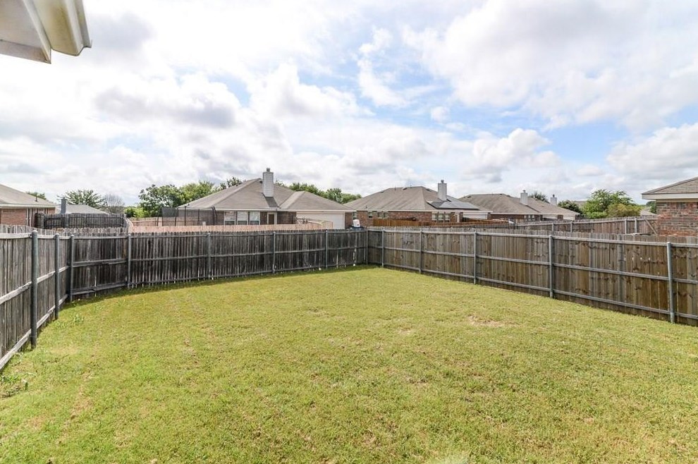 1726 Brooks Dr, Lancaster, TX 75134
