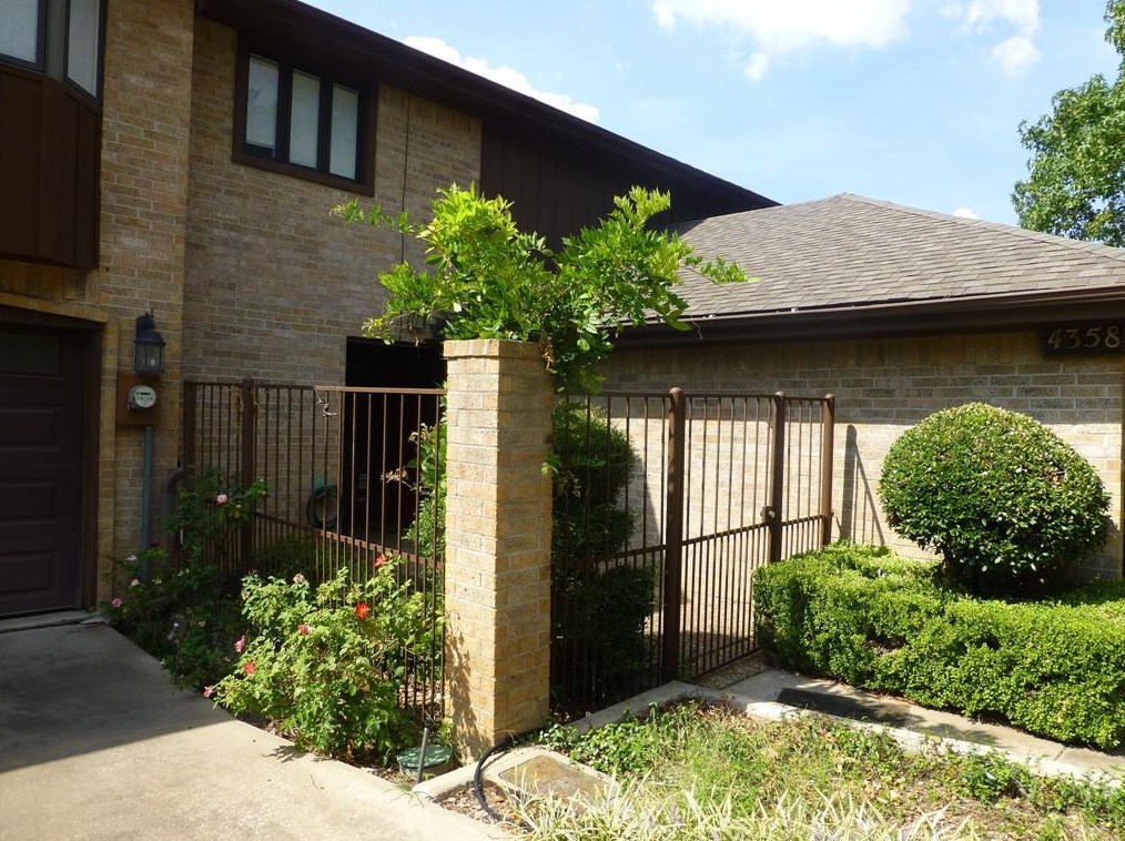 4358 Salix Ct, Fort Worth, TX 76109