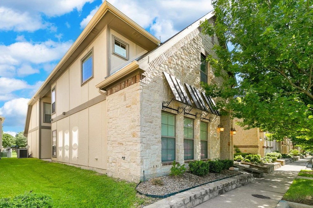 8732 Paradise Dr, Mckinney, TX 75070-6429