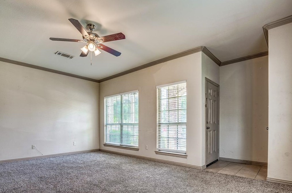 2369 Homewood Ln, Grand Prairie, TX 75050