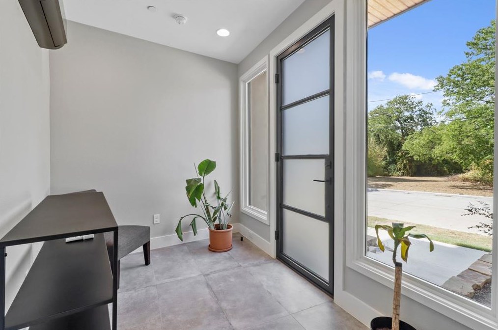 2528 Galvez, Fort Worth, TX 76111