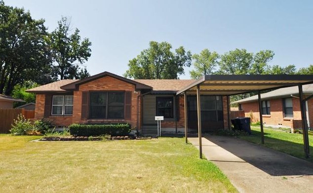 402 E Carolyn Dr, Garland, TX 75041