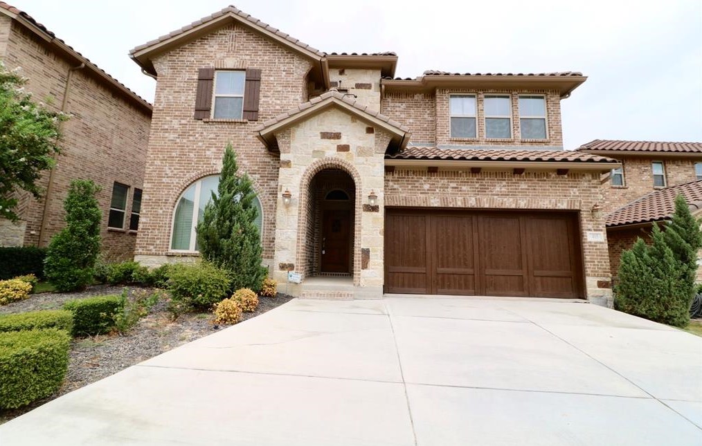 415 Palacio St, Irving, TX 75039