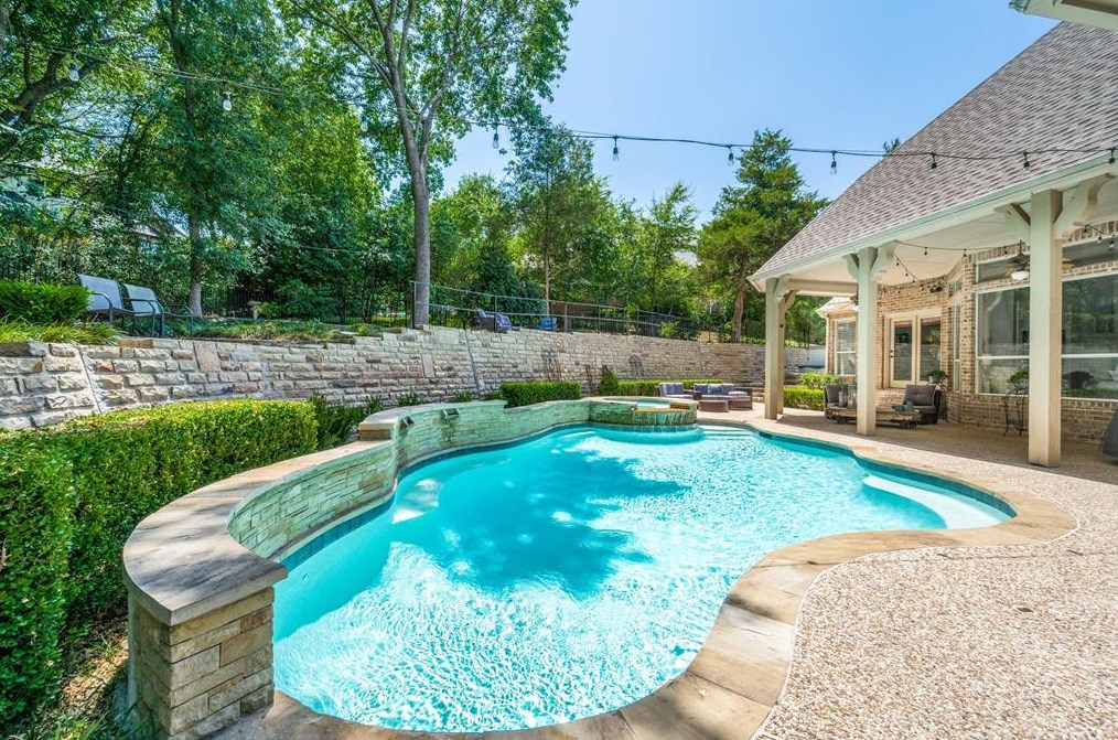 2203 Stanford Ct, Mckinney, TX 75070-4052