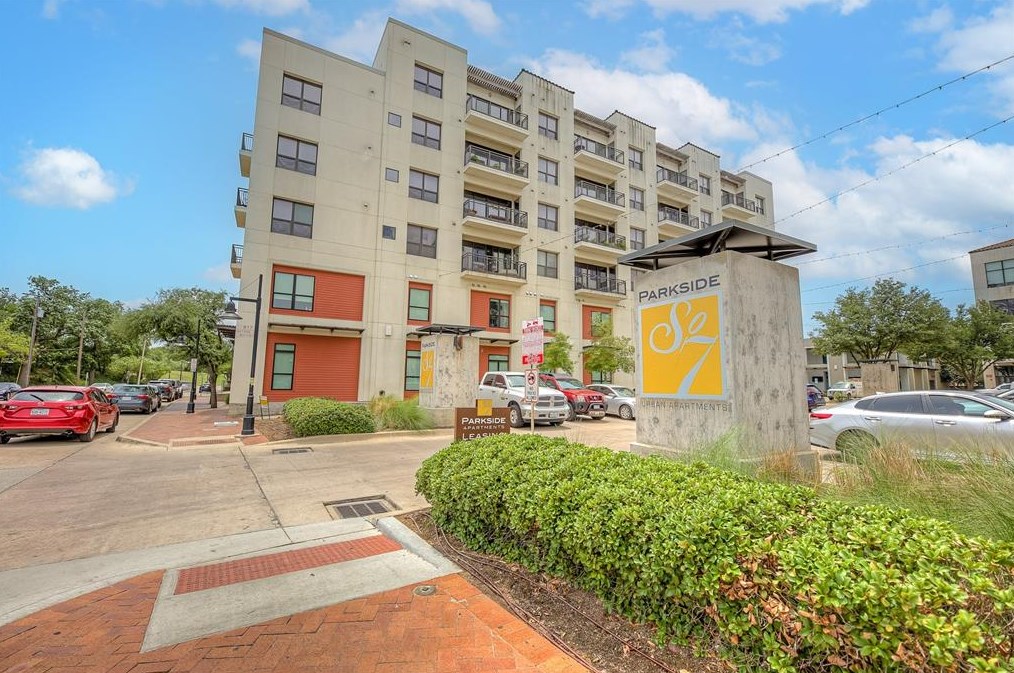 2401 W 7th St #306, Fort Worth, TX 76107