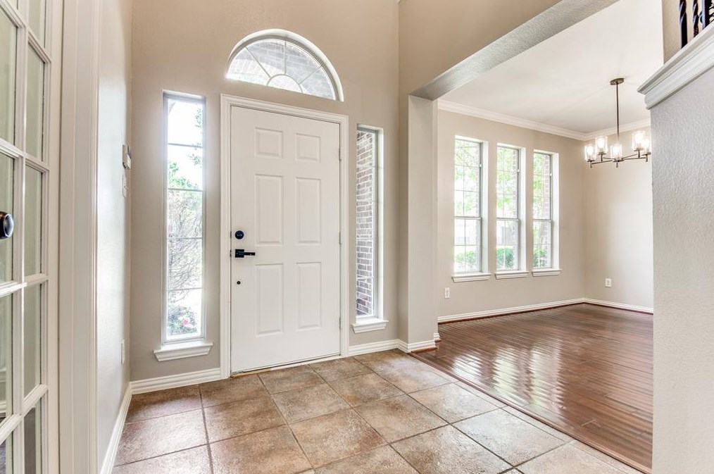 15704 Grove Crest Dr, Frisco, TX 75035