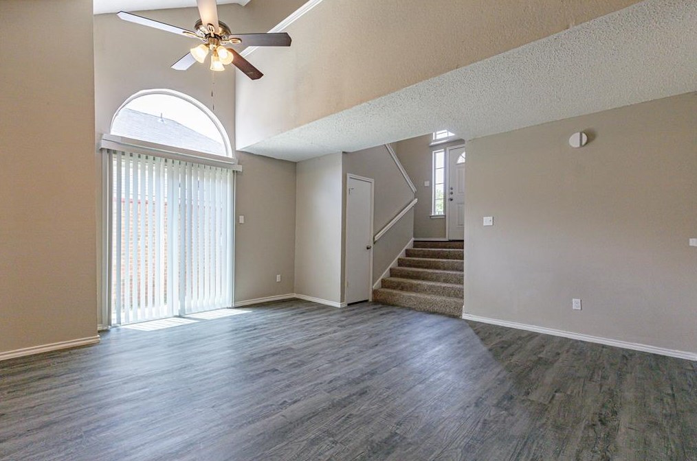 4307 Scarsdale Ln, Dallas TX  75227-4799 exterior