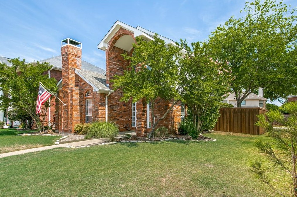 508 Lake Forest Dr, Coppell TX  75019-2878 exterior