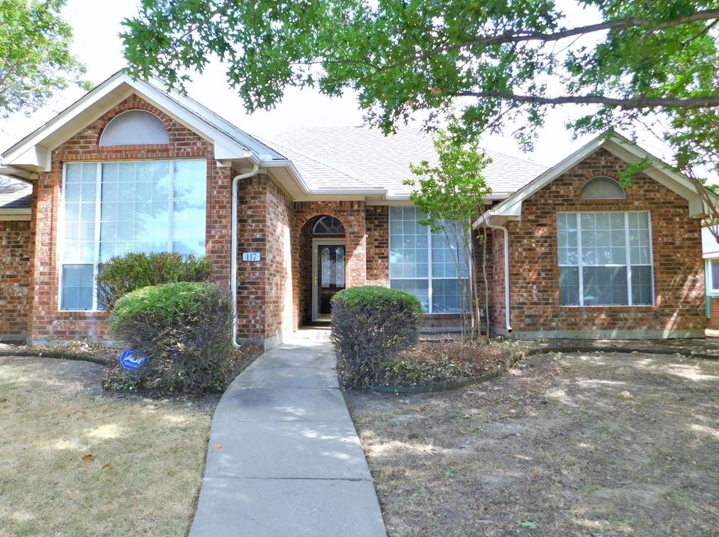 117 Meadow Ln, Denton, TX 76207