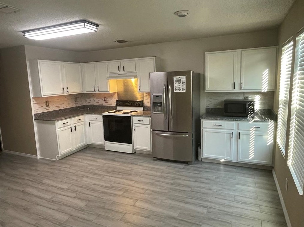 2229 Plum Ct, Oak Point, TX 75068