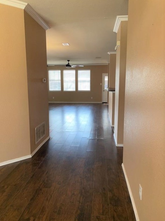 1069 Pullman Dr, Fort Worth, TX 76131