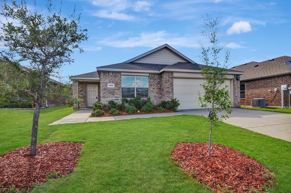 2106 Forest Meadow Dr, Princeton, TX 75407