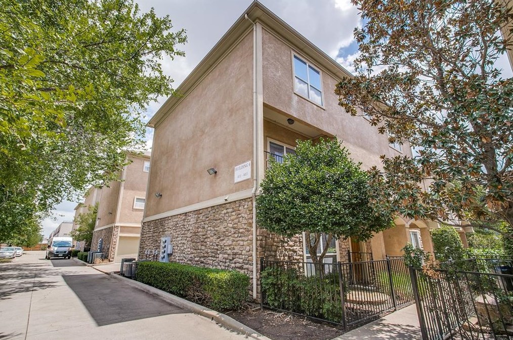 3123 Cedarplaza Ln Apt 403, Dallas, TX 75235