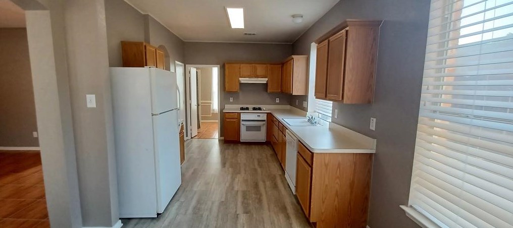 4221 Greenwood Trl, Rowlett TX  75088-6848 exterior