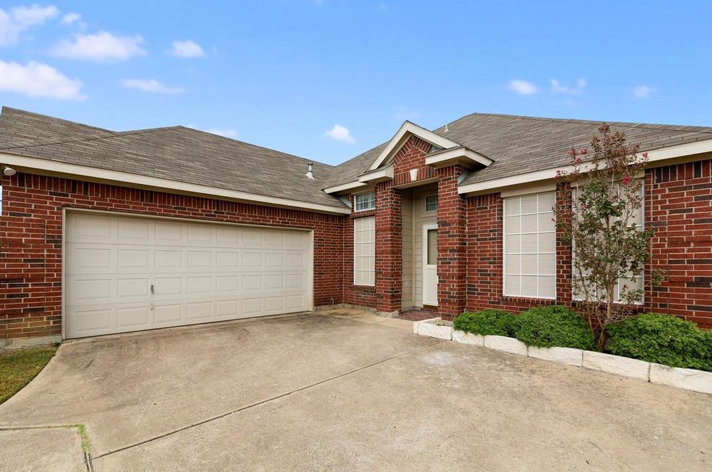4540 Bonnywood Dr, Mesquite, TX 75150