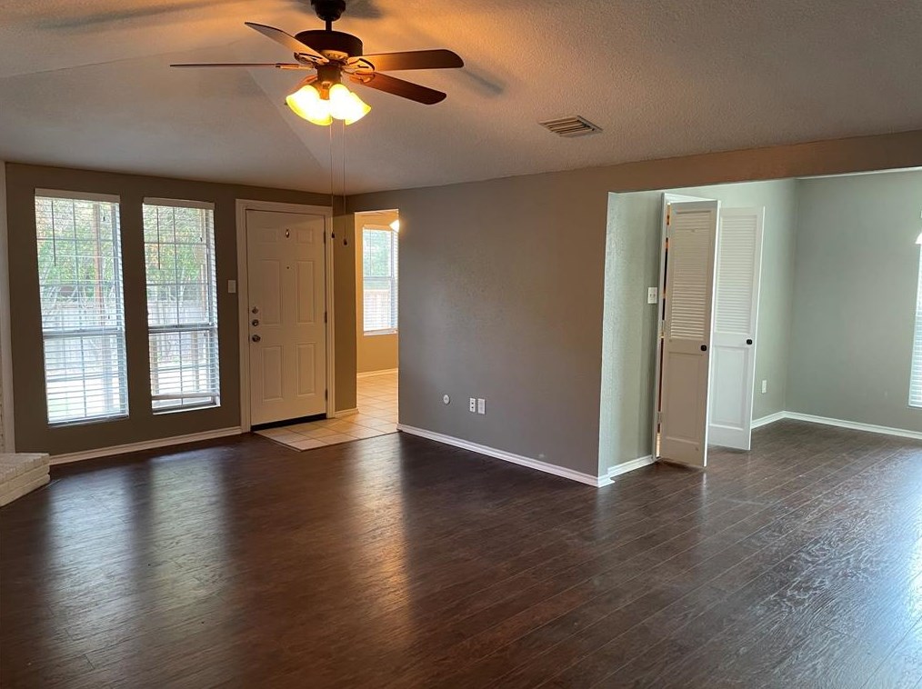3308 Foxboro Dr, Richardson, TX 75082