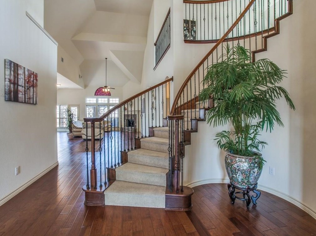 409 Windy Knoll Dr, Plano, TX 75094