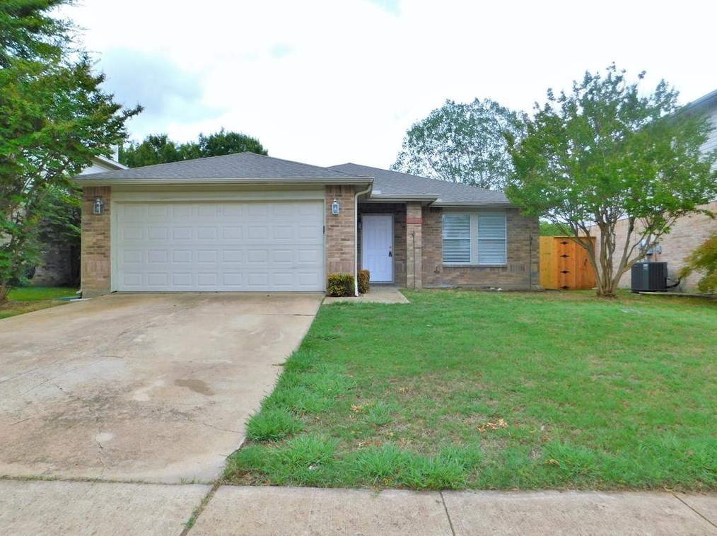 8605 Mild Creek Ln, Denton, TX 76210