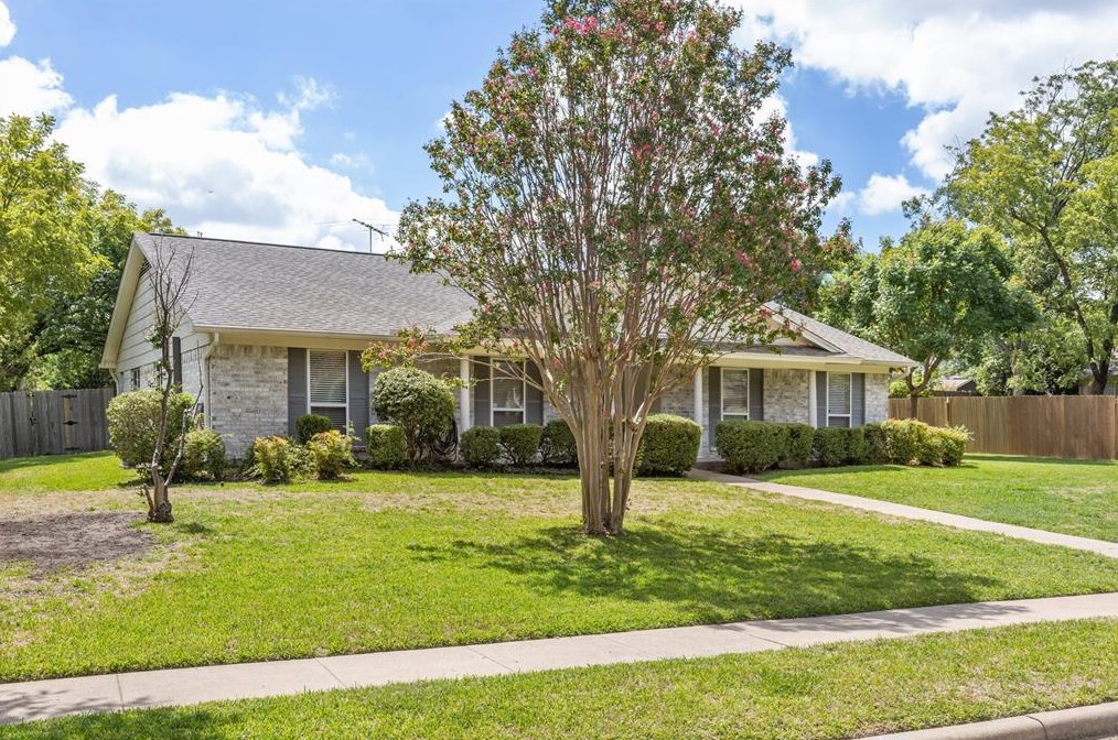 421 Shady Brook Dr, Richardson, TX 75080