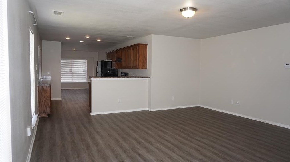 11012 Kinston St, Fort Worth, TX 76179