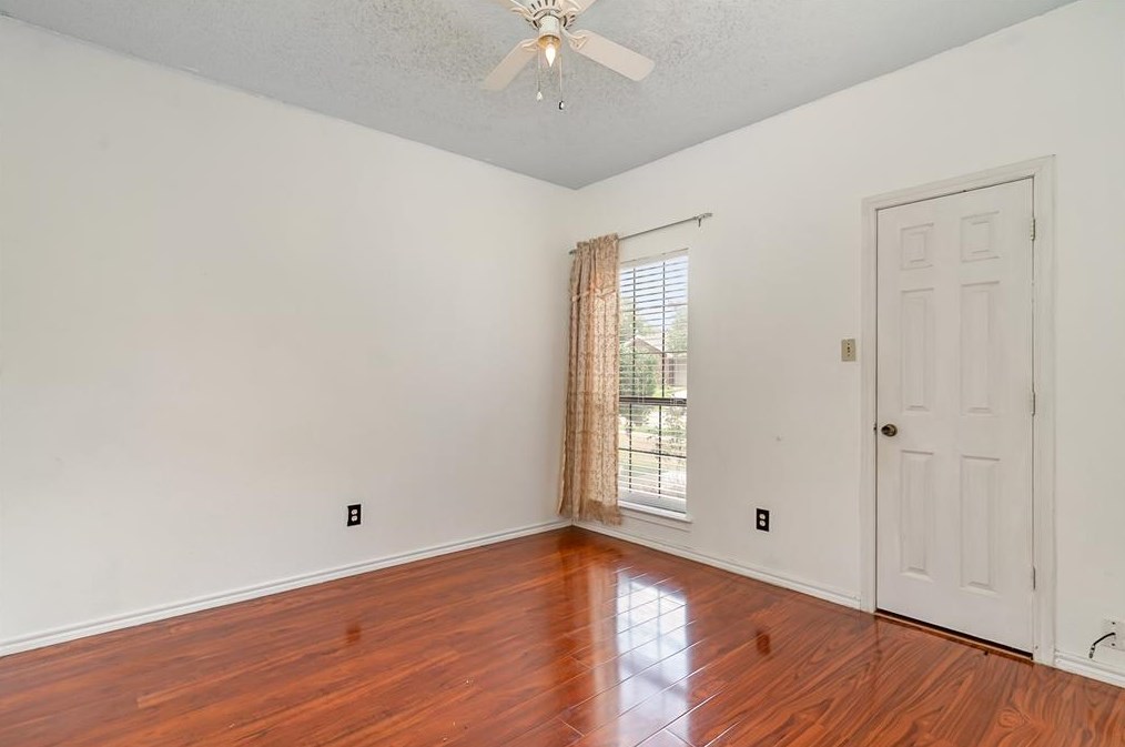 2051 Hillshire Dr, Lewisville, TX 75067
