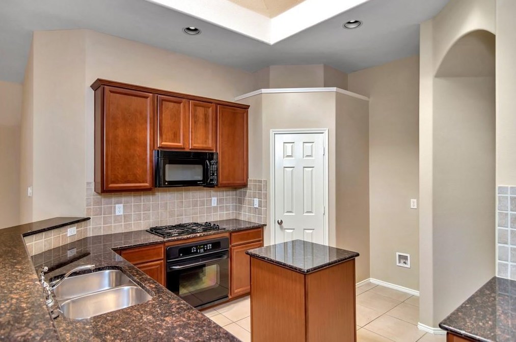 5212 Westheimer Rd, Keller, TX 76244-5057