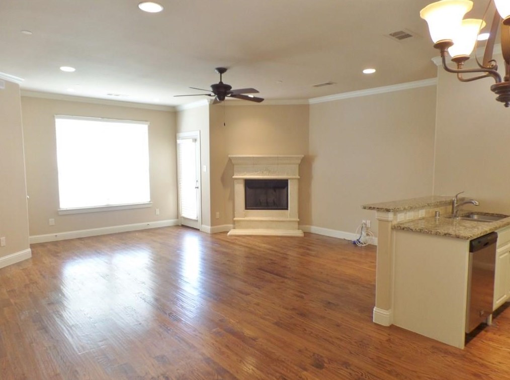 6131 Oram St Apt 2, Dallas, TX 75214