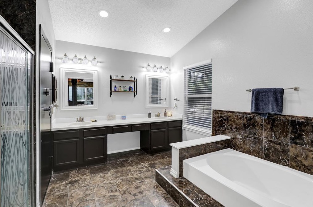 2121 Smokey Mtn Trl, Mesquite TX 75149-4862 exterior