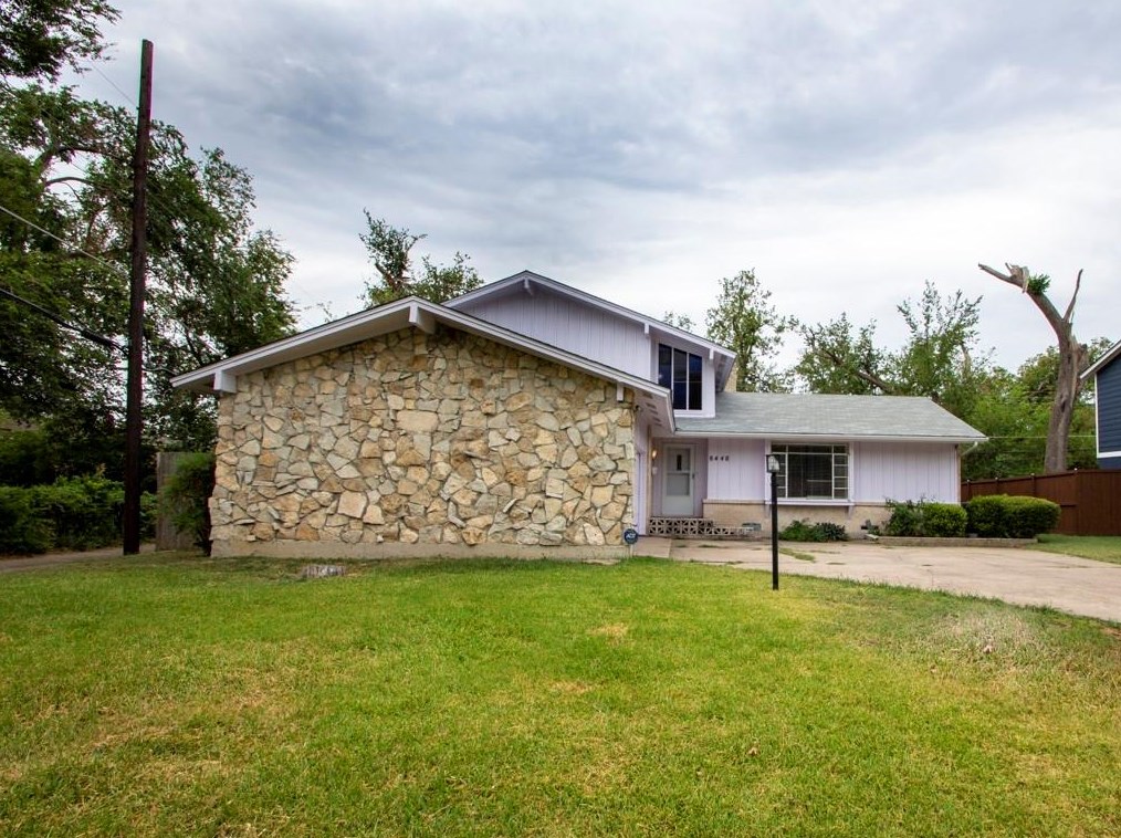 8448 Gladwood Ln, Dallas, TX 75243