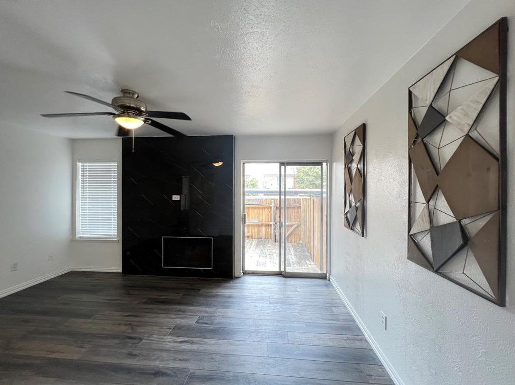 8071 Meadow Rd, Dallas, TX 75231-3403