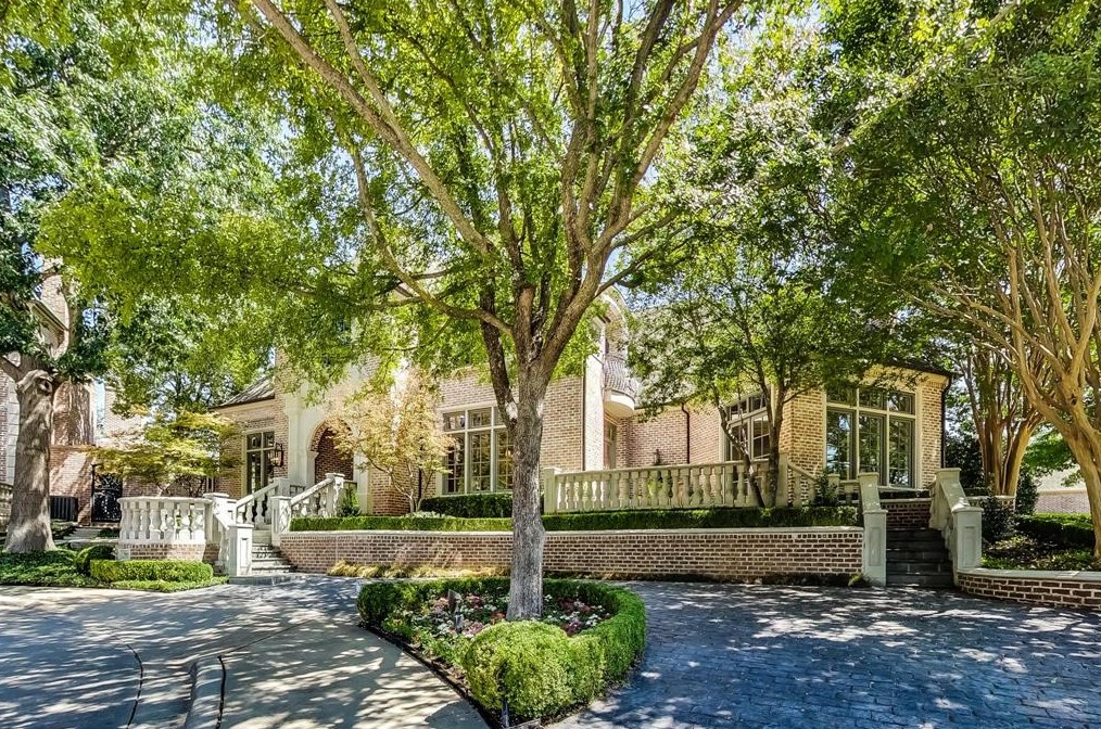 7005 Hill Forest Dr, Dallas, TX 75230-2348
