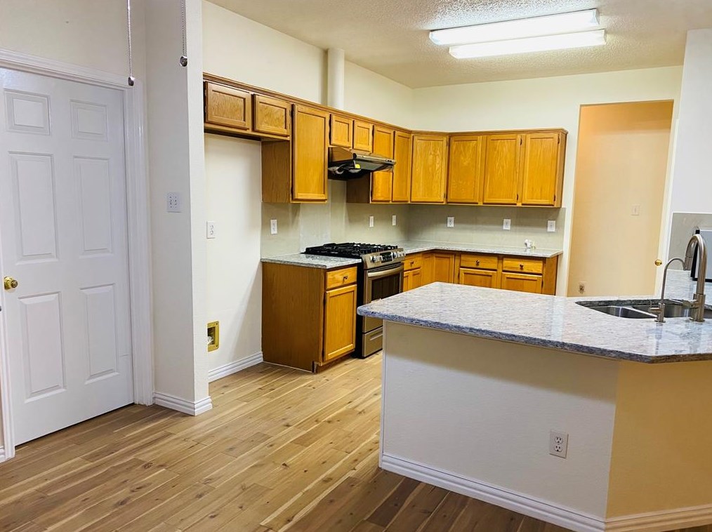 7313 Harbor Dr, Rowlett TX  75088-8376 exterior