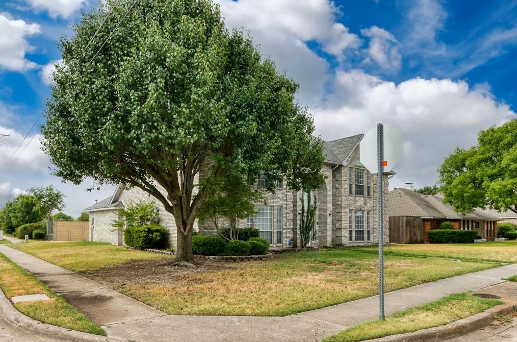 822 Sycamore Creek Rd, Allen, TX 75002