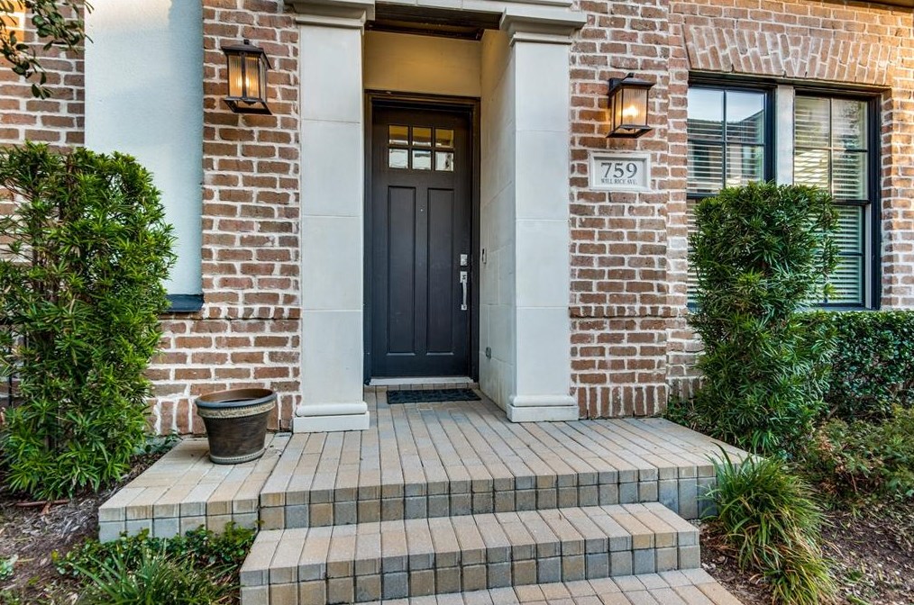 759 Will Rice Ave, Irving, TX 75039