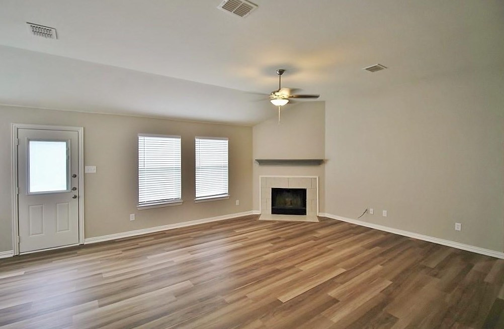 6401 Morning Dew Dr, Midlothian, TX 76065