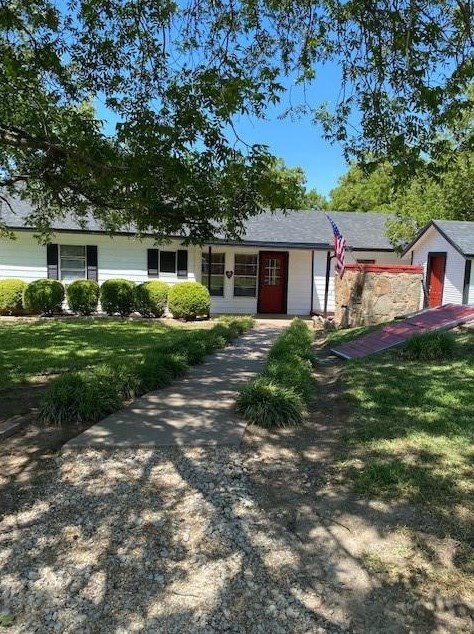 750 Carter Rd, Springtown, TX 76082