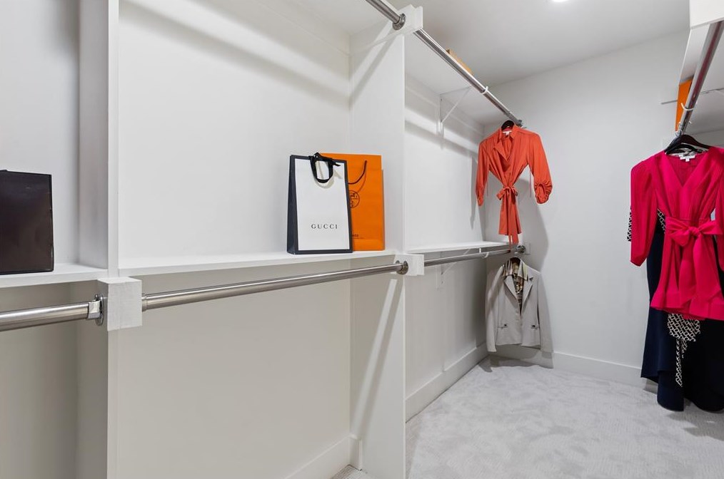 6905 Wabash Cir, Dallas TX 75214-3534 exterior