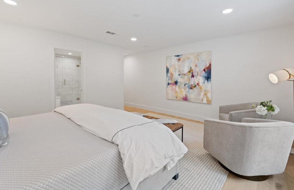 6905 Wabash Cir, Dallas TX 75214-3534 exterior