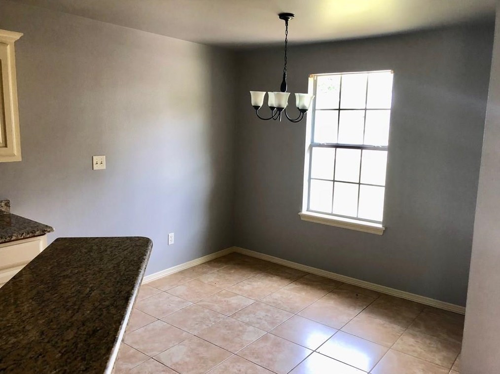 3228 Martha St, Tyler TX  75702-1645 exterior