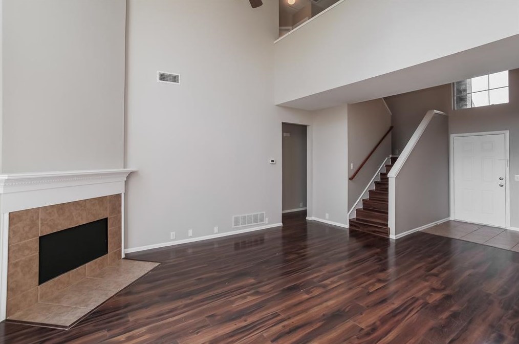 2733 Maple Creek Dr, Fort Worth, TX 76177
