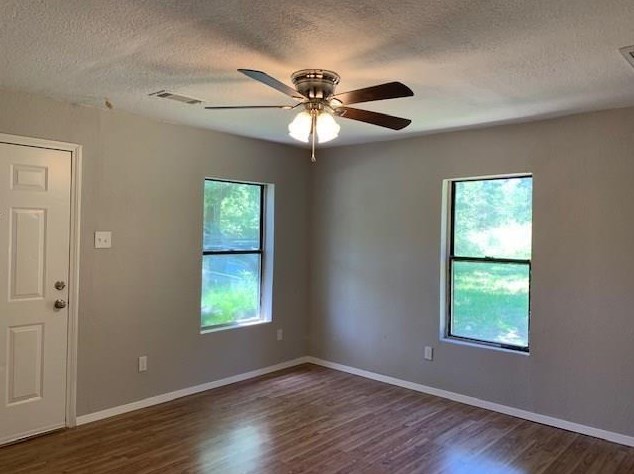 719 E Chestnut St, Denison, TX 75021