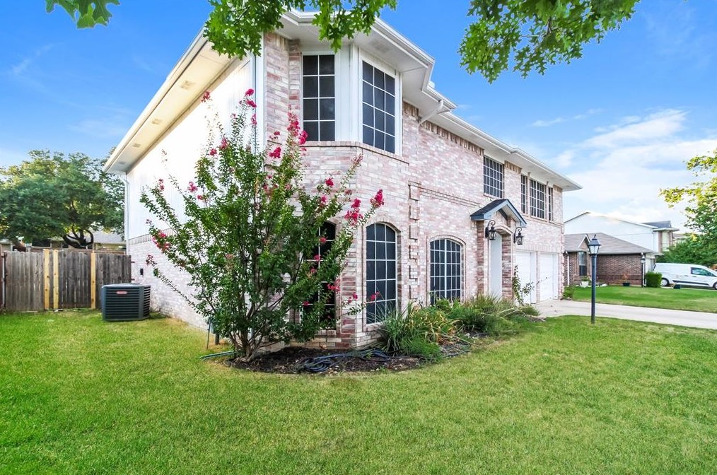 2160 Crockett Dr, Denton, TX 76210