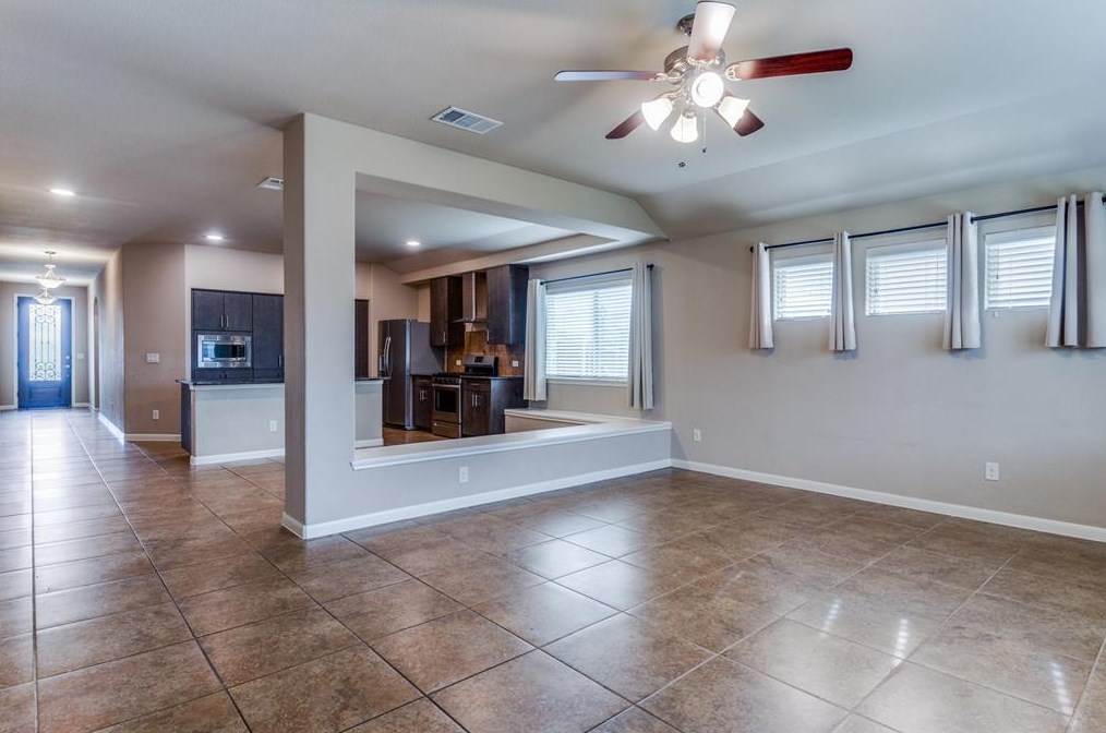 1124 Fulbourne Dr, Anna, TX 75409