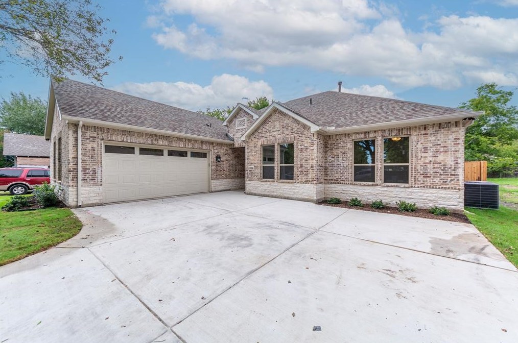 1006 Greenville Rd, Mckinney, TX 75069-5900